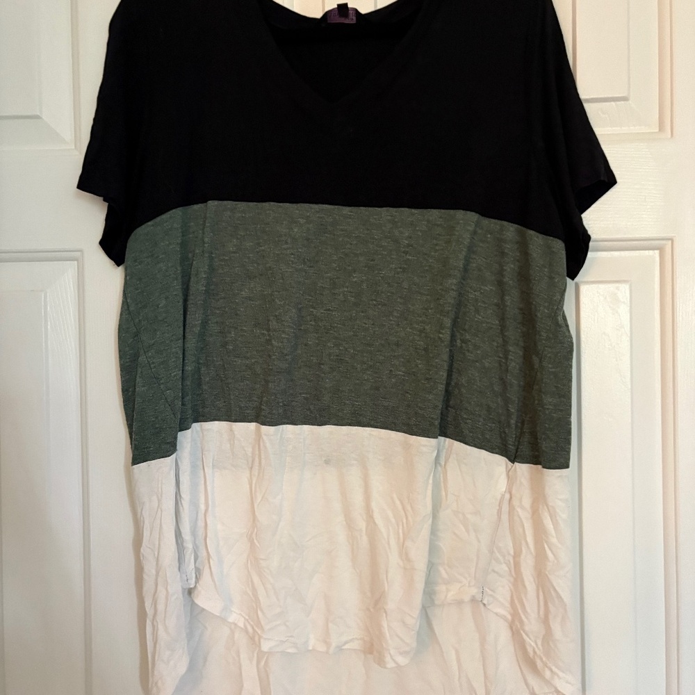 Color Block V-Neck Casual Tee- black/gray/white